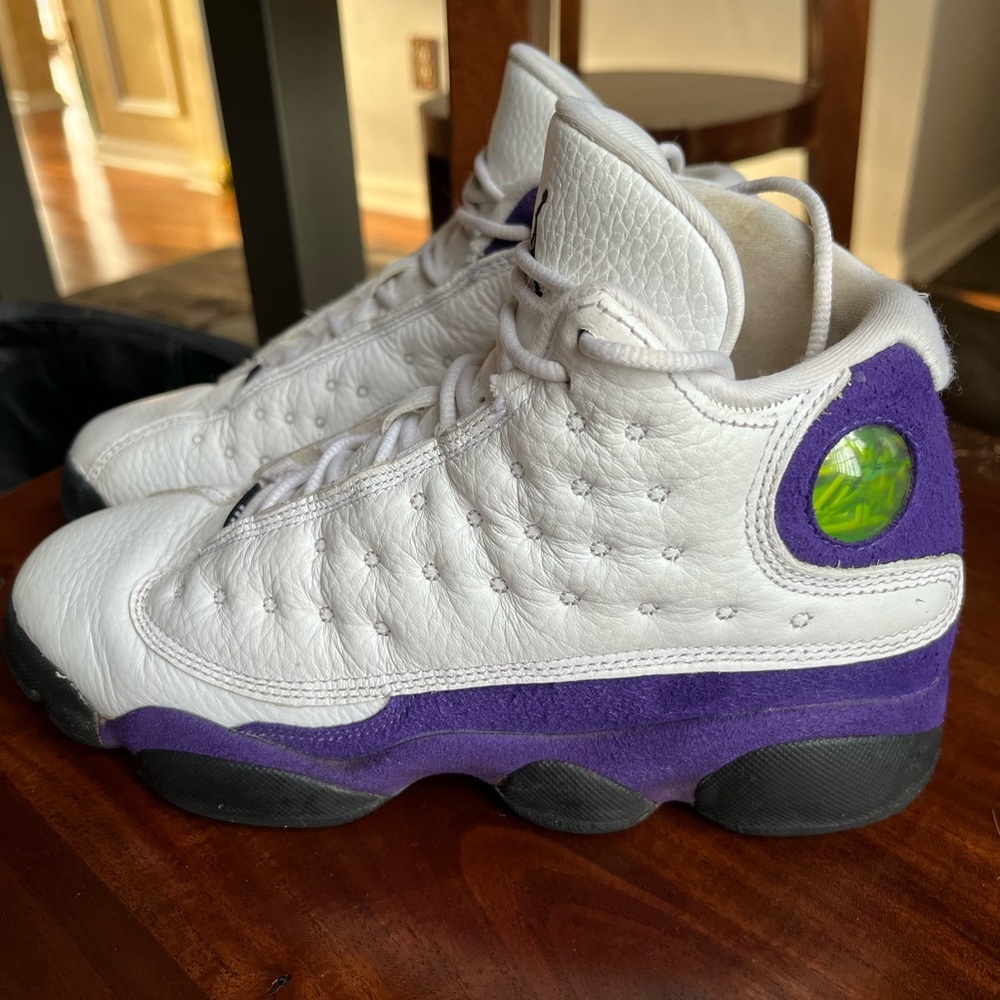 Girls Nike White Purple Black Jordan 13 Basketball Shoes - Picture 1 of 11